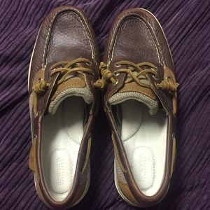 Women’s Sperry Boatshoes